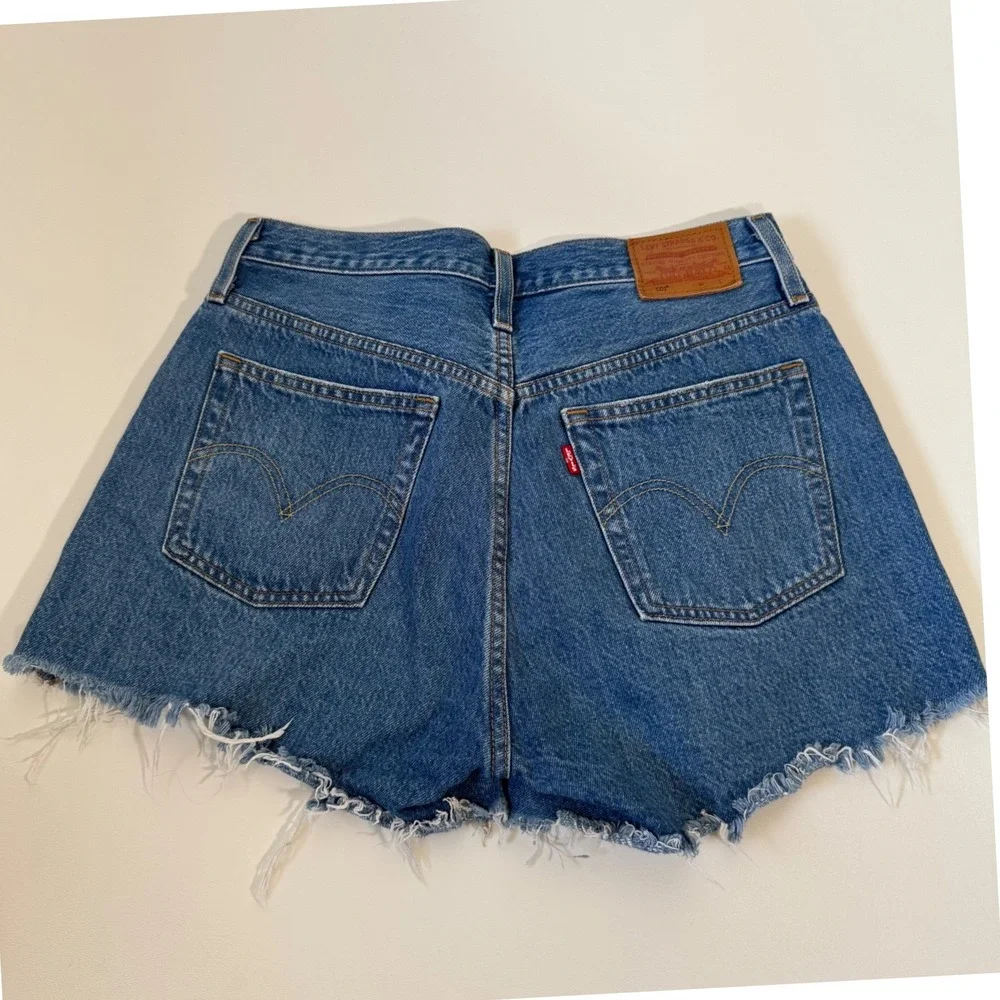 Levis Premium 501 Original Distressed Denim Shorts Medium Wash Blue W28 - Picture 4 of 7
